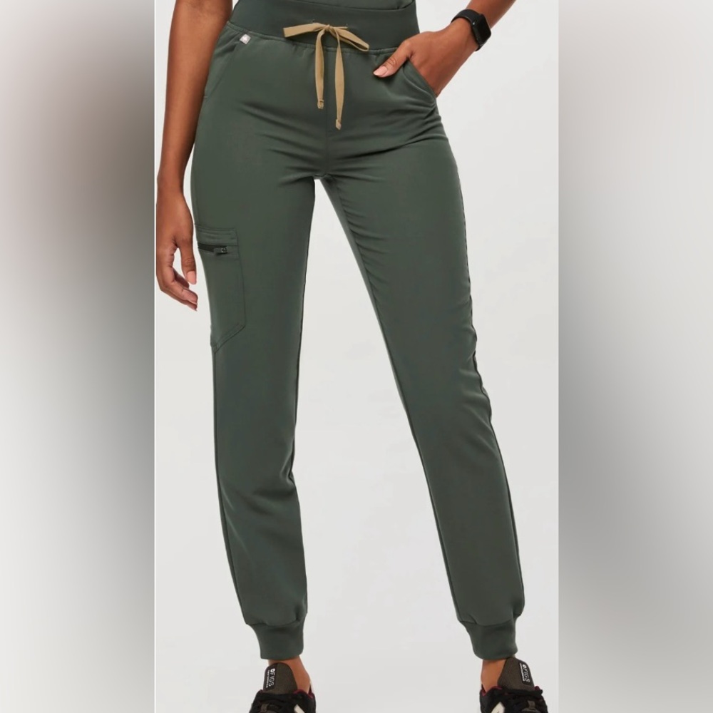 Women’s Figs Zamora High waisted Jogger scrub pants Moss